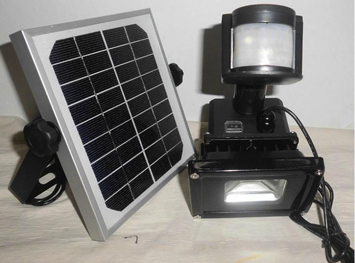 solar rechargeable led flood light(10)