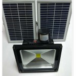 projecteur led rechargeable solaire(26)